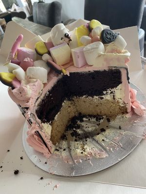 🍰  at Vegan Funtastic in Den Helder