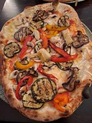 Vegan pizza at Basta Cosi Glacis in Luxembourg City