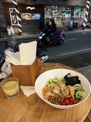 Vegan poke bowl  at Healthy Ubud in Canggu