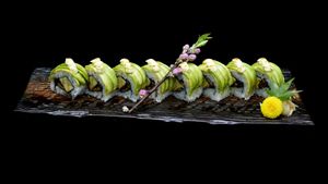 The newest sushi roll- Green Dragon roll.
Omlett, Philadelphia creamchees,wakame salad, radish, cucumber with avocado topping. You can order its Vegan option :) at Little Geisha Can Cook in Budapest