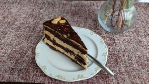 vegane Erdnuss-Schokotorte at Café Königsberg in Itzehoe