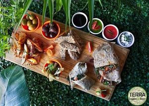 Picada para dos personas at Terra Vegan & Beer in Santa Fe