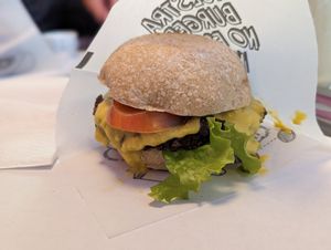 Cheeseburger at Silvi's in Bogota