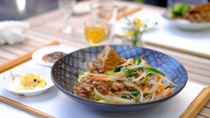 Vegan Lunch Set at Rengetsutei in Tokyo