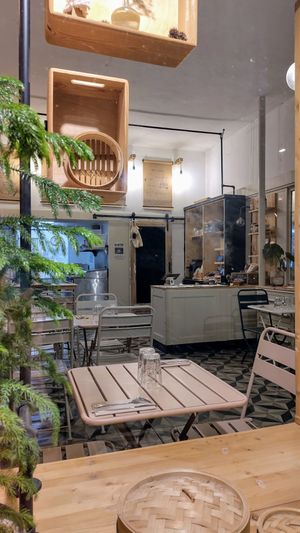 a glimpse inside at GardnLab in Lyon