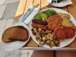 Vegan breakfast at Richard's Cafe in Hove