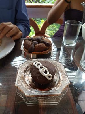 Pinguinos, Pan de Muerto at Cinnamon Veggie in Cuernavaca