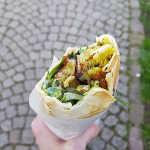 Falafel to go at Lelani's Vegan Streetfood in Freiburg