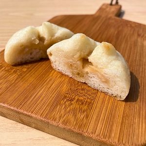 A maple and cheese bread at KITCHEN & BAR Prana in Sakaishi