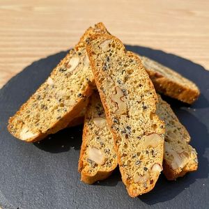 Gluten-free biscotti at KITCHEN & BAR Prana in Sakaishi