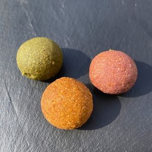 Gluten-free snowball cookies at KITCHEN & BAR Prana in Sakaishi