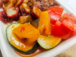 The sweet and sour broth at Yi Xiang Vegetarian - 異香素食 in Central Singapore