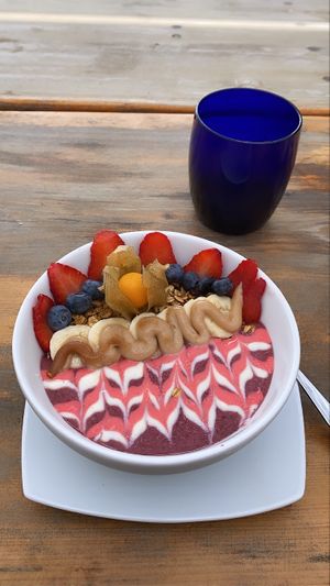 Açaí smoothie bowl at Origin Cafe in Noord