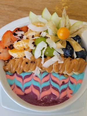 Yummy Smoothie bowl at Origin Cafe in Noord