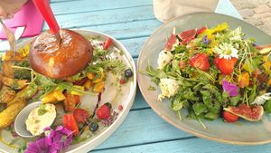 Burger and salad at Das Sündikat in Thun