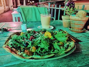 The tarte flambée was crazy yummy at Das Sündikat in Thun