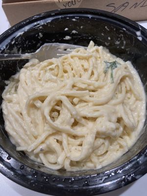 Vegan linguini Alfredo  at Vegan Planet in Miami