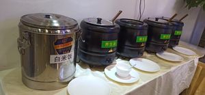 Soup, rice, broth at Cafe Oneness 一真全素食馆 - Maybe closed in Shenzhen