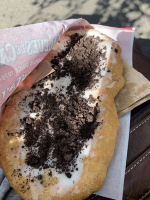 Beaver Tail - Topping vanilla Icing & Oreo   at BeaverTails in Banff