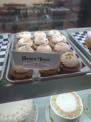  at Minglewood Bake Shop in Richmond