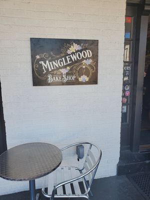  at Minglewood Bake Shop in Richmond