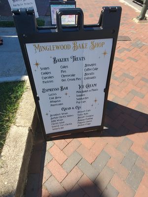  at Minglewood Bake Shop in Richmond