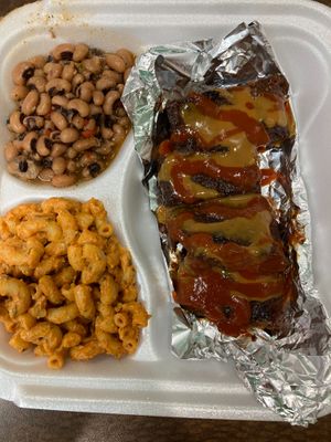 Kravyback Smoked Ribz with Mac n'Cheeze and Blackeyed Peas at KraVegan in Jacksonville