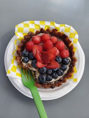 Fruit tart at Plant Joy in Charlotte