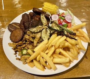 Mixed grill with mint chutney (vegan special): nice, but huge. The ‘berenklauw’ and mini-burgers were my favourites. There were also meatballs, shoarma and a skewer. at Vegan Food Bar in Almere