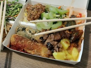 Mixed box 1 at Qian Ye Vegetarian in Kaohsiung