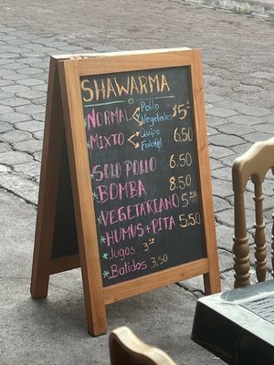 Echt lecker und preiswert.   at L&L Shawarma in Puerto Ayora