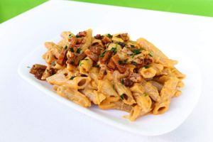 Vegan Mac N Cheese at La Línea Verde in La Linea De La Concepcion