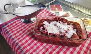 Daily menu: Borscht at La Línea Verde in La Linea De La Concepcion