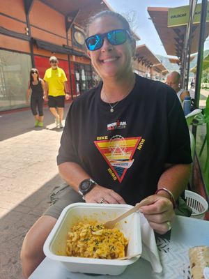 Best vegan Mac & Cheese I've had in a while. Huge portion so we are saving the tofu/bacon/hummus/bell pepper wrap for later! at La Línea Verde in La Linea De La Concepcion