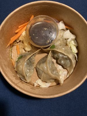 Gyoza dumplings with mushrooms (delivery via wolt) at Unnikku in Tel Aviv