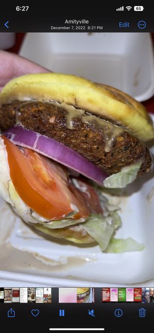 Yummy falafel burger  #Veganuary at Taheni in Lindenhurst