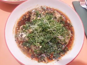 Wonton soup at Peaches Gastro Girls in Warsaw