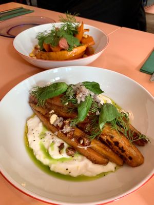 The carrots with hazelnuts, salt and herbs were amazing! 😍 I even had to lick the plate afterwards.   at Peaches Gastro Girls in Warsaw