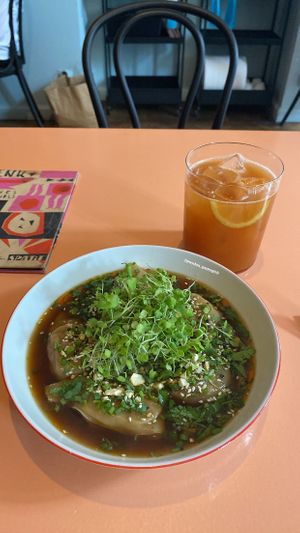 Beyond meat wonton  at Peaches Gastro Girls in Warsaw