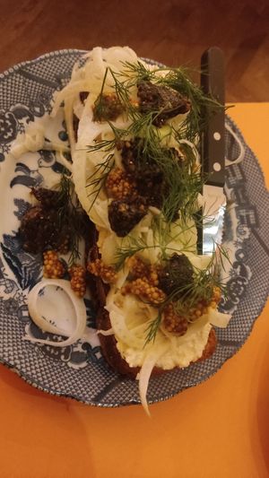 Amazing toast at Peaches Gastro Girls in Warsaw