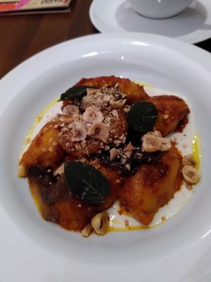  at Peaches Gastro Girls in Warsaw