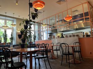   at Peaches Gastro Girls in Warsaw