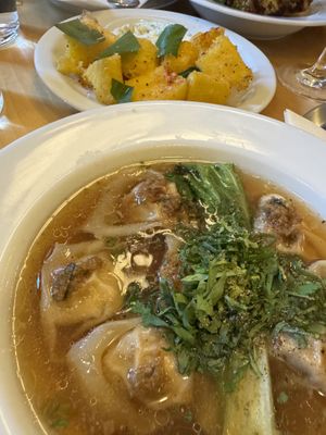 Wontons and polenta  at Peaches Gastro Girls in Warsaw