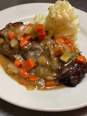 Brisket w gravy and mashed potatoes  at The Organic Grill in New York City