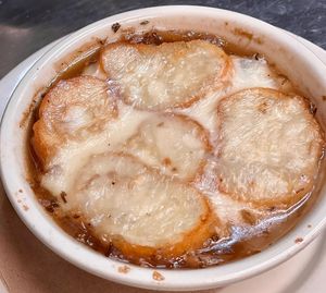 French Onion Soup  #Veganuary at The Organic Grill in New York City