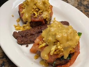 Brunch : Benny & Florentine   at The Organic Grill in New York City