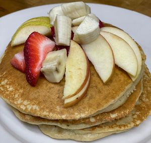 Brunch : Oats Slamcakes w fruits   at The Organic Grill in New York City