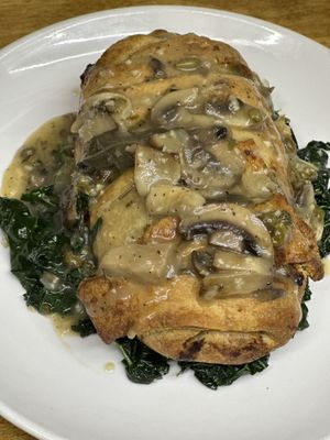 Wellington Pie w mushroom gravy   at The Organic Grill in New York City