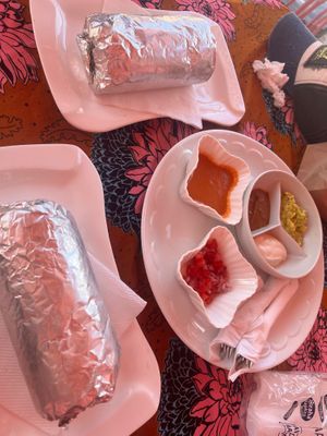  at Ulu Dos Tres Taco in Zanzibar