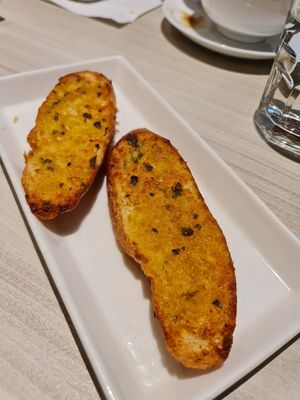 Delicious Garlic Bread ~ 23/2/22 at iVegan 爱素 - Thomson Plaza in Central Singapore